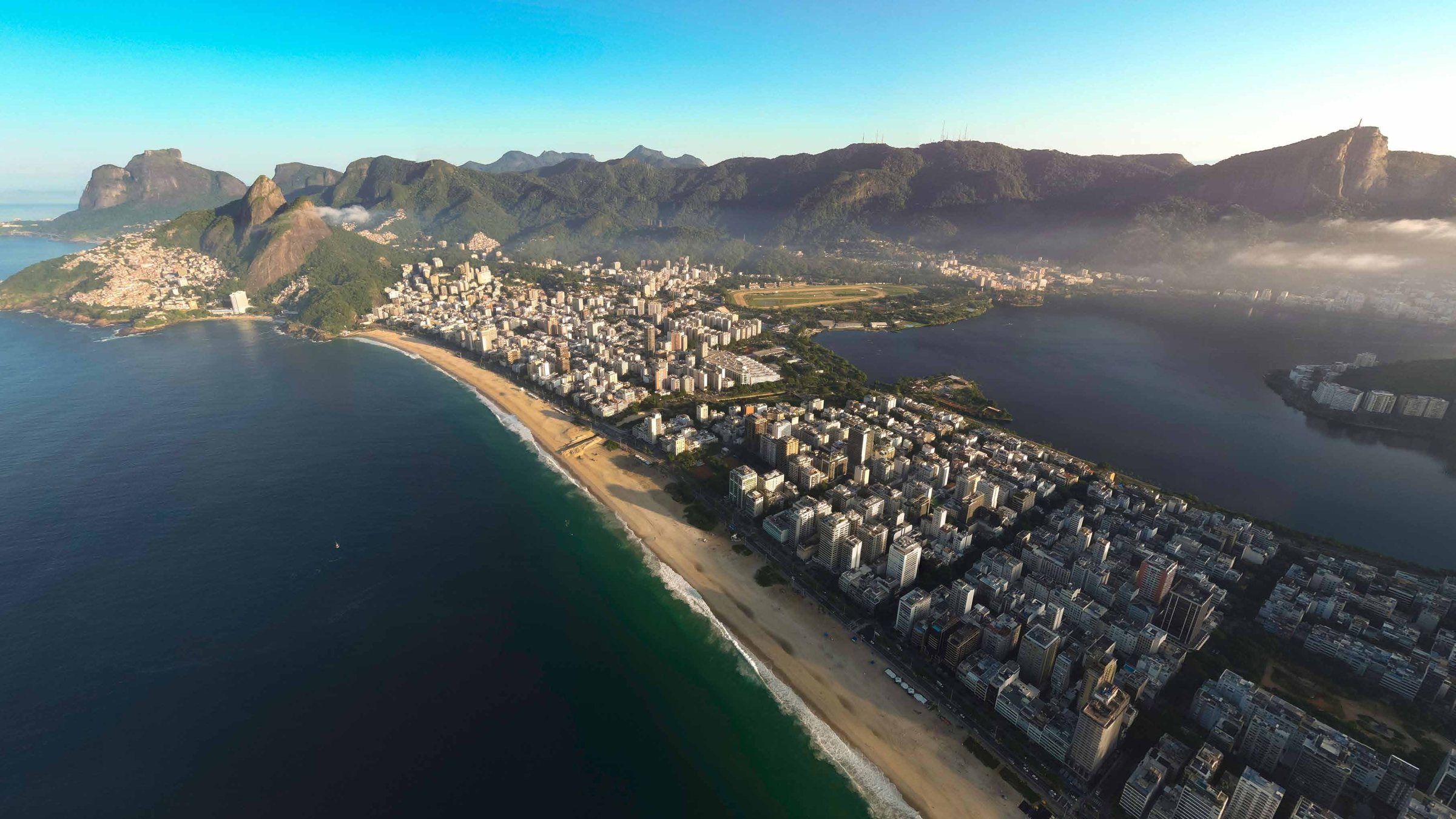 Vista aérea de Ipanema e Leblon